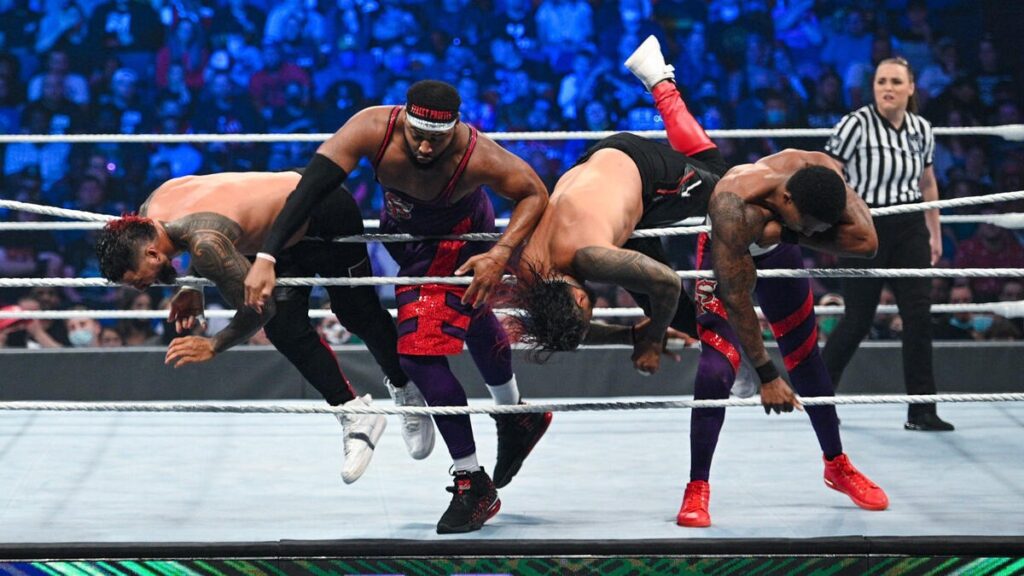 The Usos vs. The Street Profits